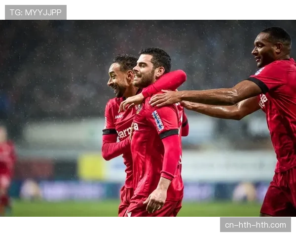 赛前动态:莱比锡RB主力前锋奥彭达恢复合练,有望出战与多特蒙德的关键战役 赛前动态:莱比锡RB主力前锋奥彭达恢复合练,有望出战与多特蒙德的关键战役